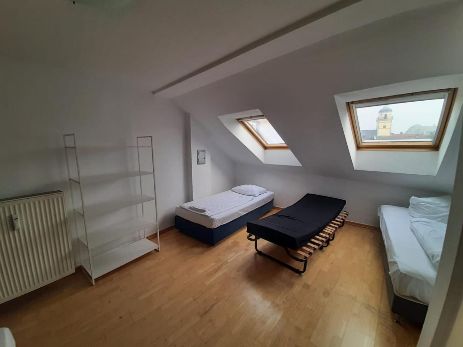 Avi City Burgplatz Apartments Дюселдорф Екстериор снимка