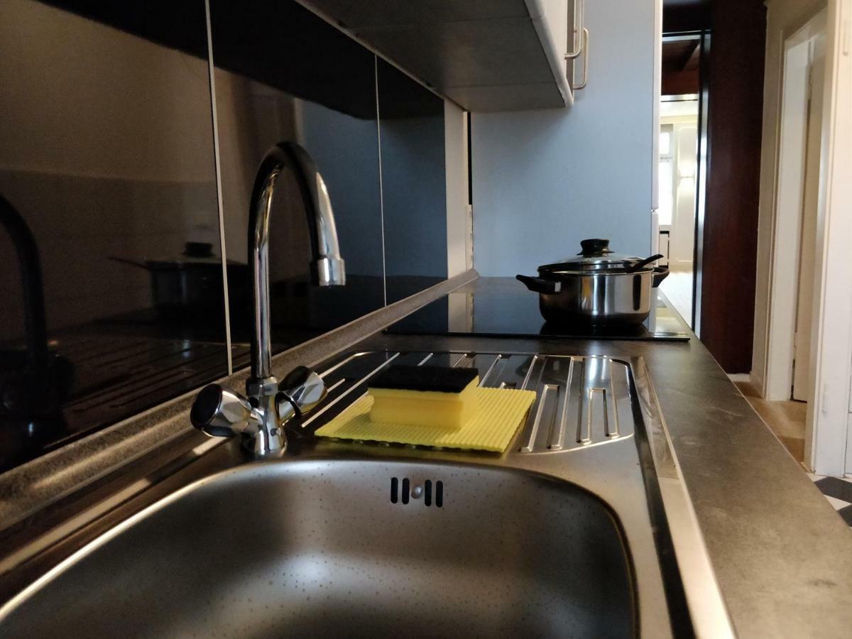 Avi City Burgplatz Apartments Дюселдорф Екстериор снимка