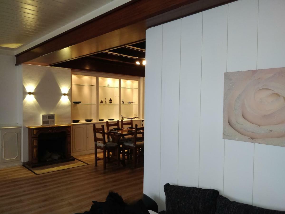 Avi City Burgplatz Apartments Дюселдорф Екстериор снимка