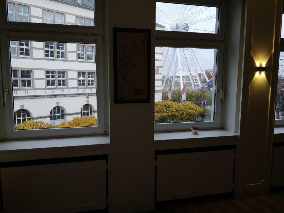 Avi City Burgplatz Apartments Дюселдорф Екстериор снимка