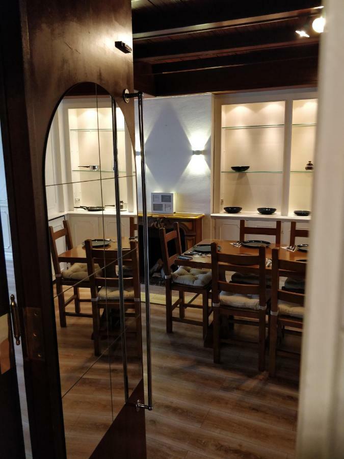 Avi City Burgplatz Apartments Дюселдорф Екстериор снимка
