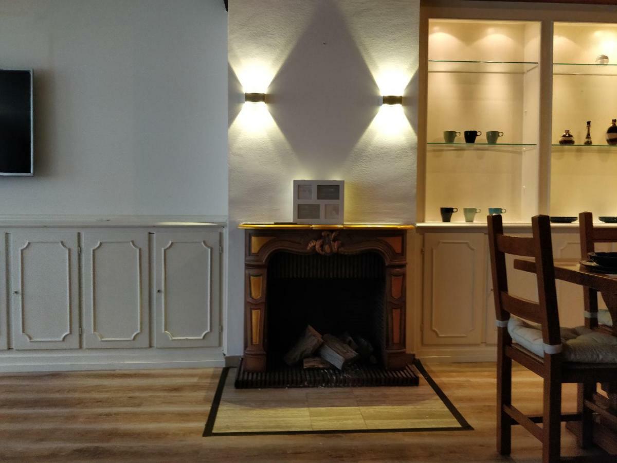 Avi City Burgplatz Apartments Дюселдорф Екстериор снимка