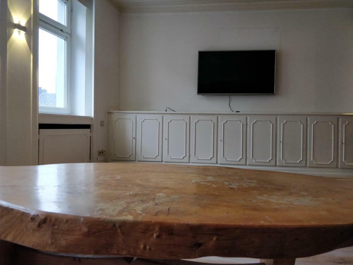 Avi City Burgplatz Apartments Дюселдорф Екстериор снимка